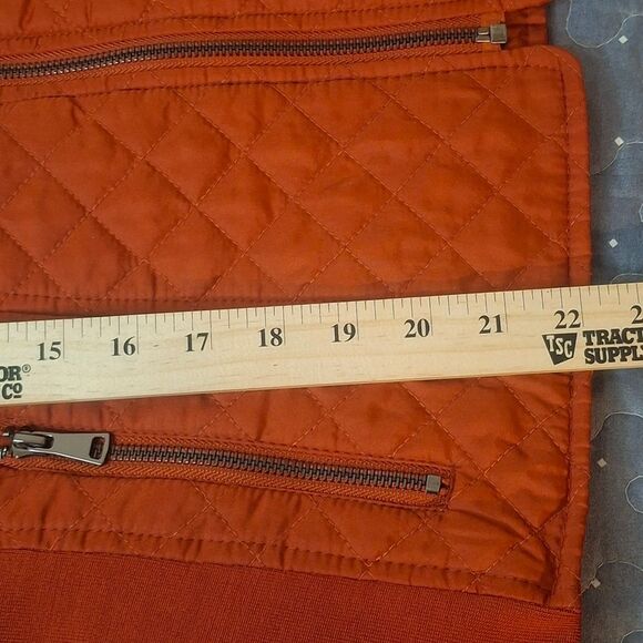 New Directions rust orange zip up quilted vest size small - Picture 6 of 6